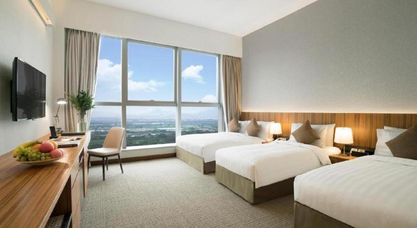 Hotel Cozi-Wetland Гонконг Экстерьер фото